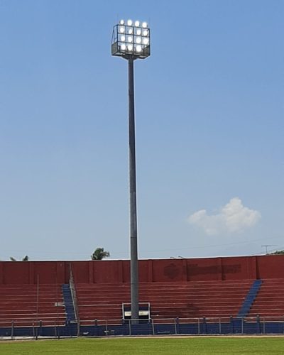 Perbaikan Lampu Stadion Brawijaya Kediri